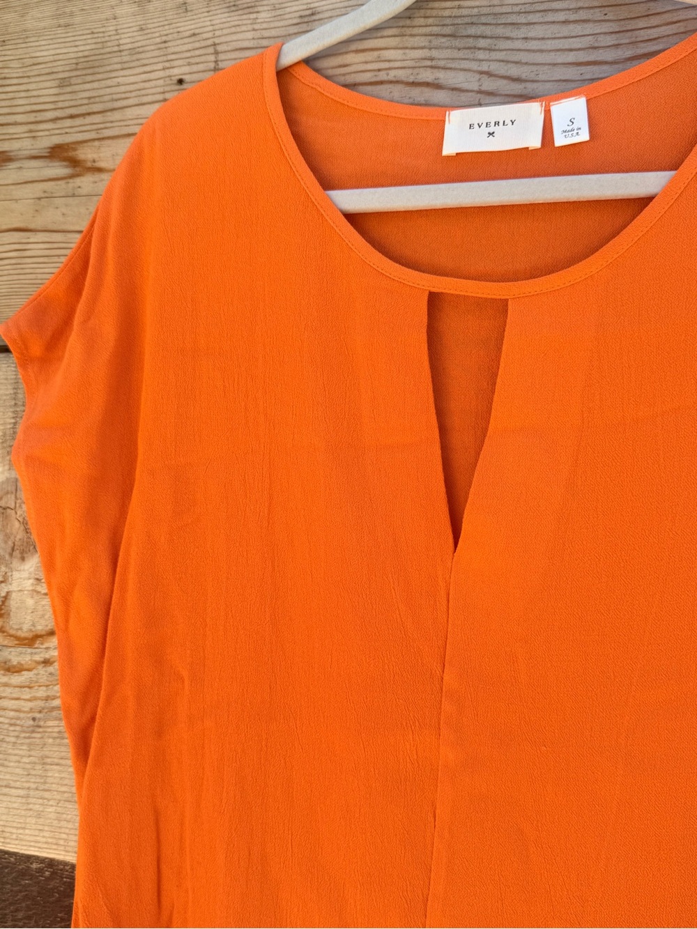 IYKYK… Team Spirit 🧡 Bright Orange Split-Front Short Sleeve Tunic - Picture 2 of 2